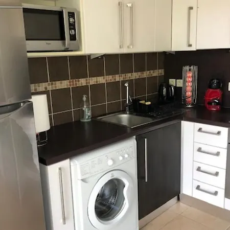Pretty 38 M With Balcony - 10 Min From The Center Apartment